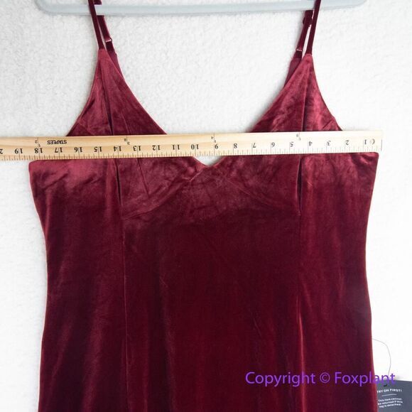 New! Lulus Red Velvet VNeck Sleeveless‎ Maxi Dress,  XL - Picture 8 of 15